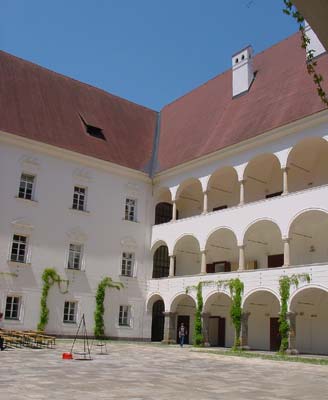 Arkadenhof