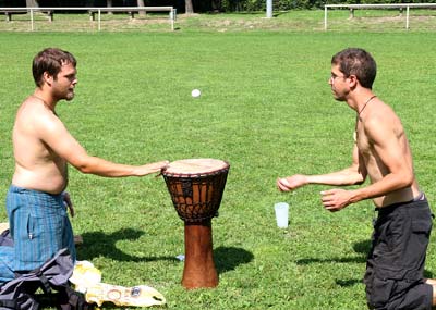 Ballbouncing mit Trommel